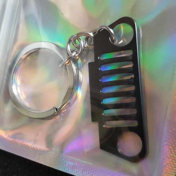 Jeep Grill Keychain in Matte Black - New in Package - Picture 3 of 5